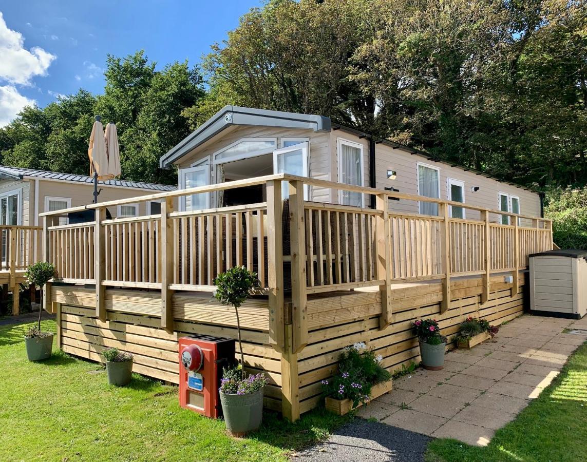 Lydstep Beach Bayview 3-Bedroom Holiday Home Tenby Eksteriør bilde