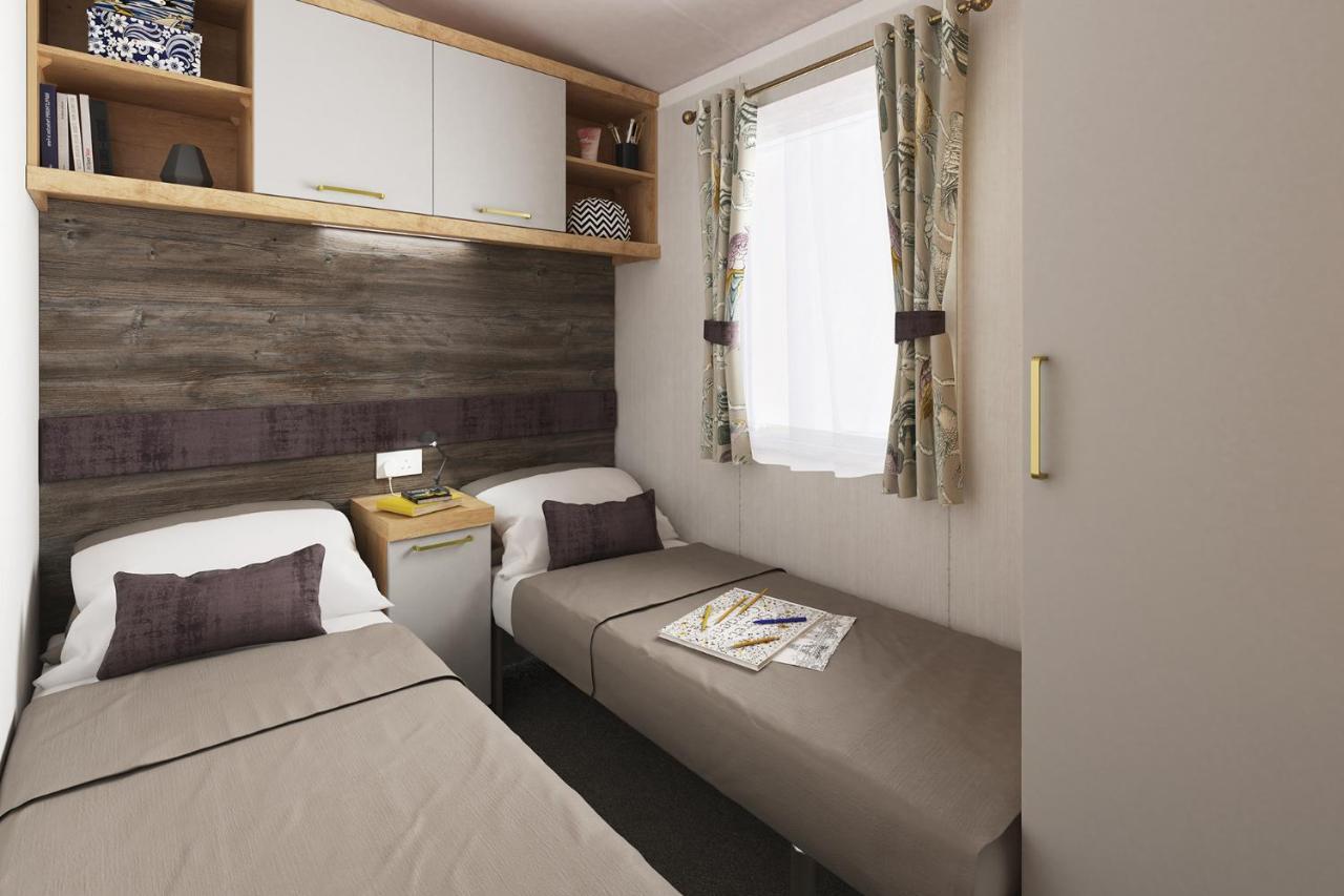 Lydstep Beach Bayview 3-Bedroom Holiday Home Tenby Eksteriør bilde
