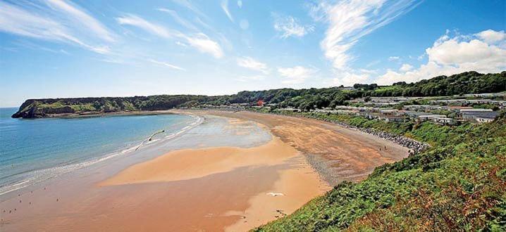 Lydstep Beach Bayview 3-Bedroom Holiday Home Tenby Eksteriør bilde